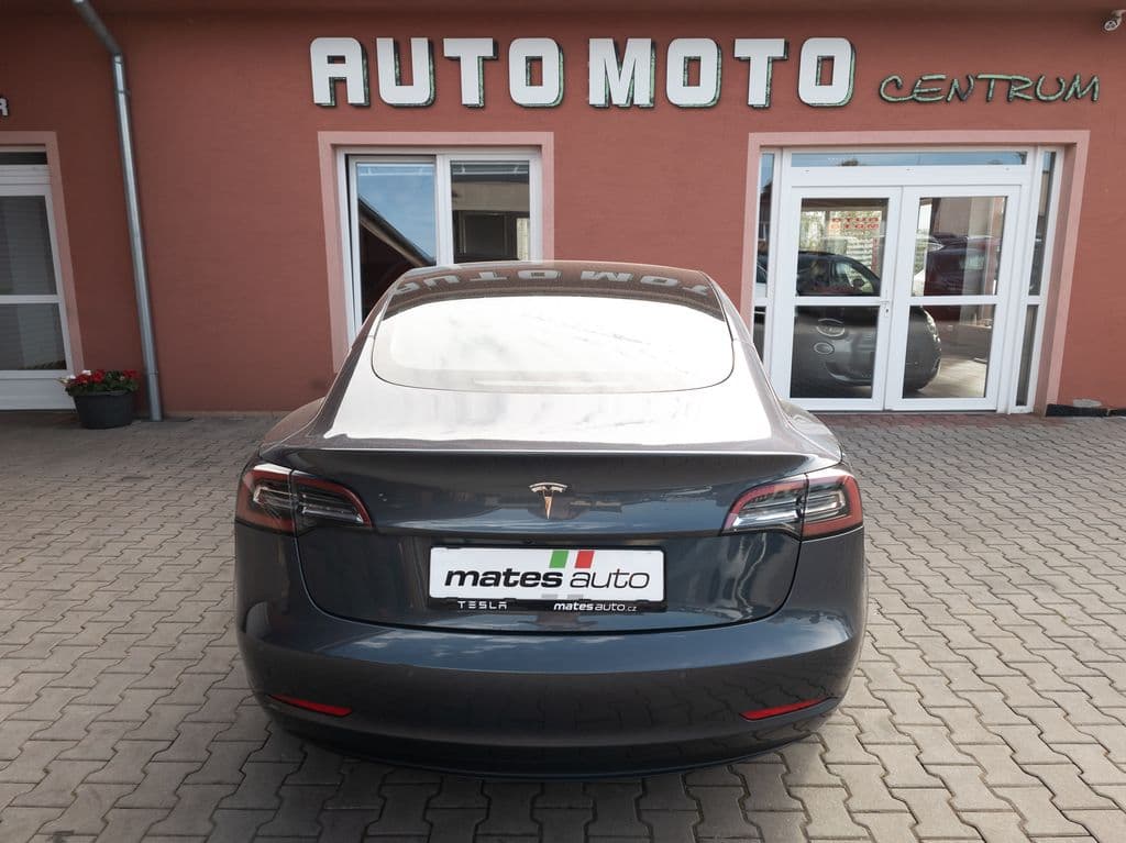 2019 Tesla MODEL 3 - 8