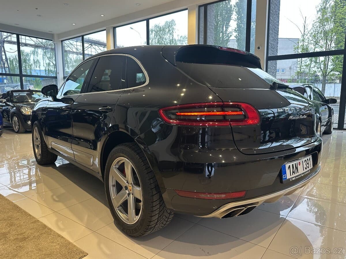 Porsche MACAN - 16