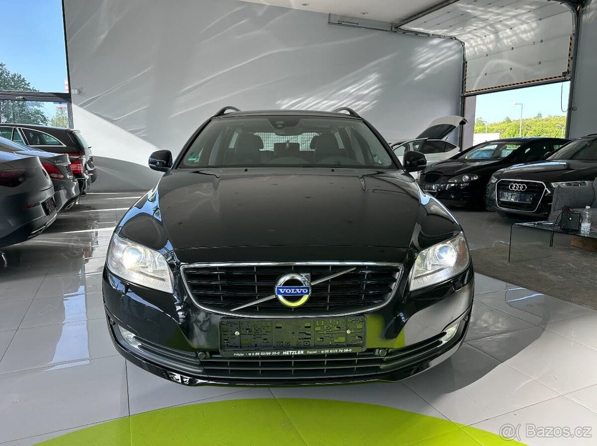 2015 Volvo V70 - 14