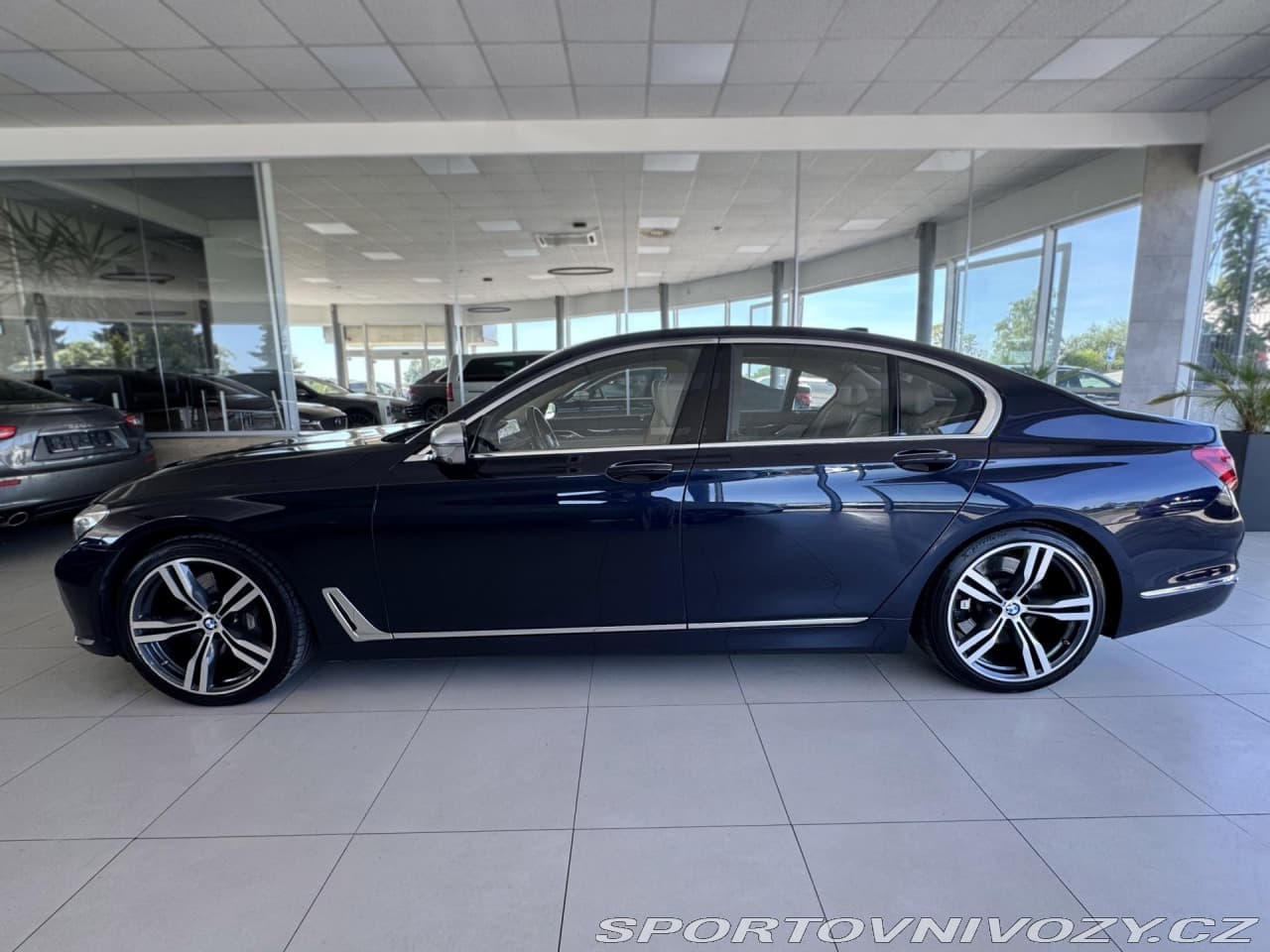 2016 BMW 7-SERIES - 8
