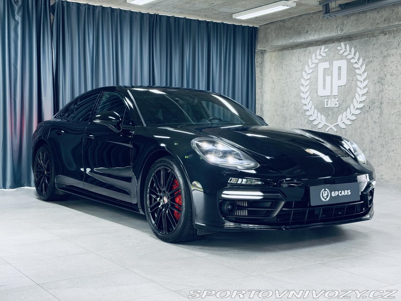 2017 Porsche PANAMERA