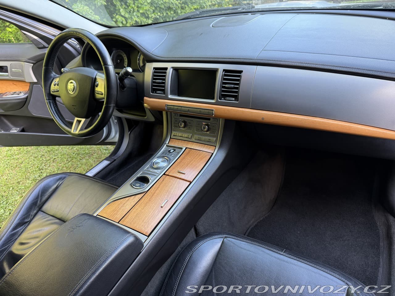 2009 Jaguar XF - 12