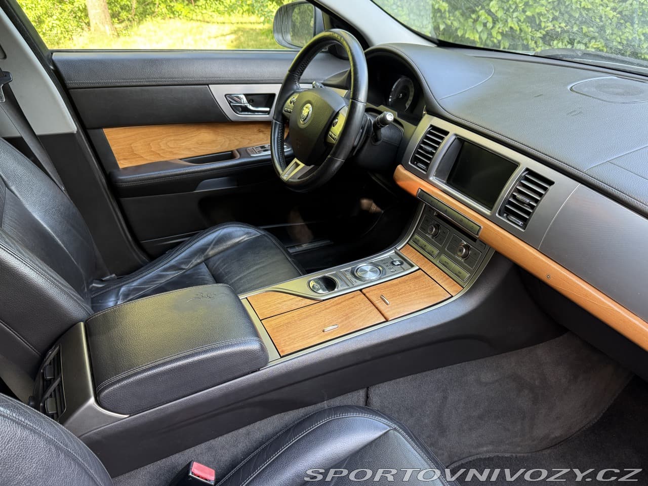2009 Jaguar XF - 14