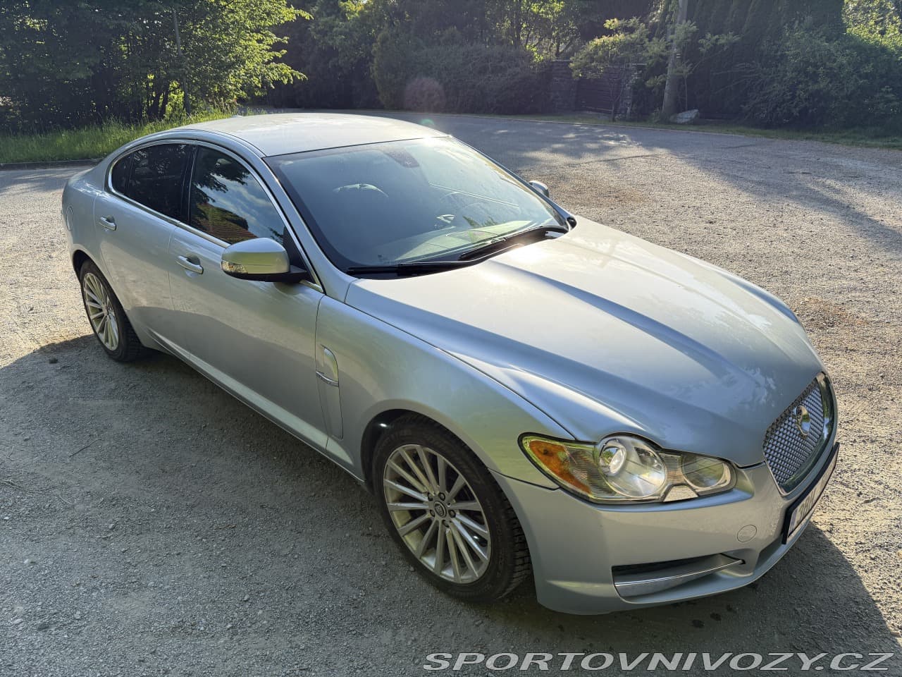 2009 Jaguar XF - 2