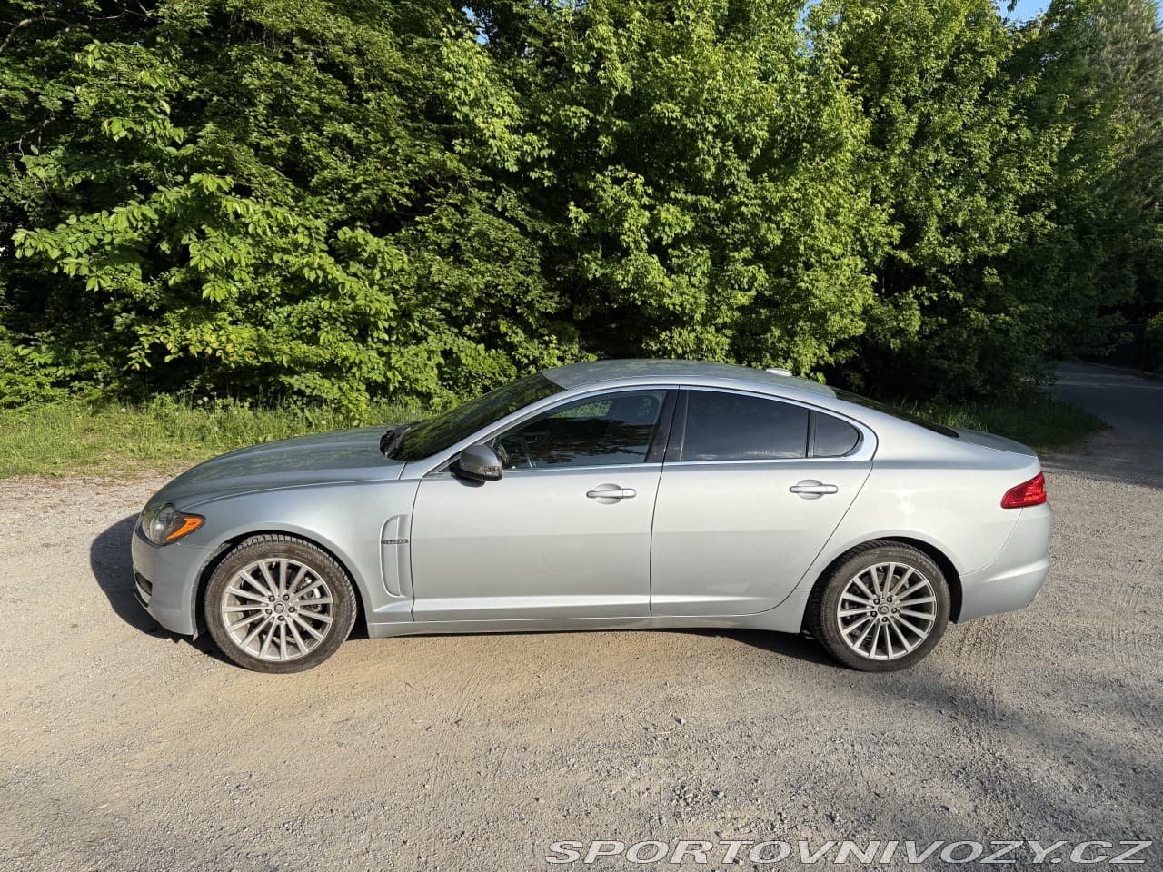 2009 Jaguar XF - 4