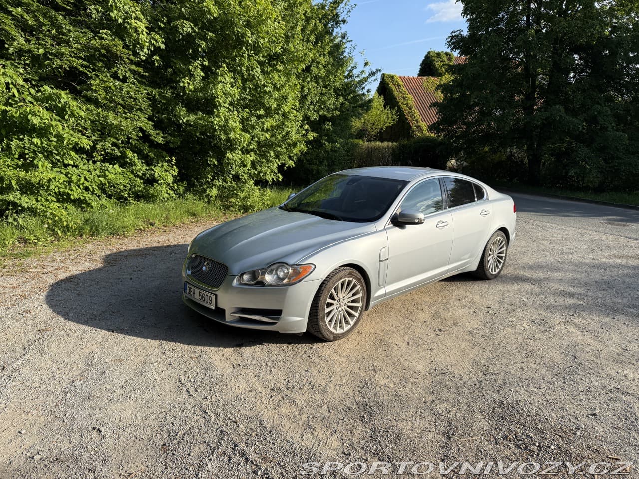 2009 Jaguar XF - 8