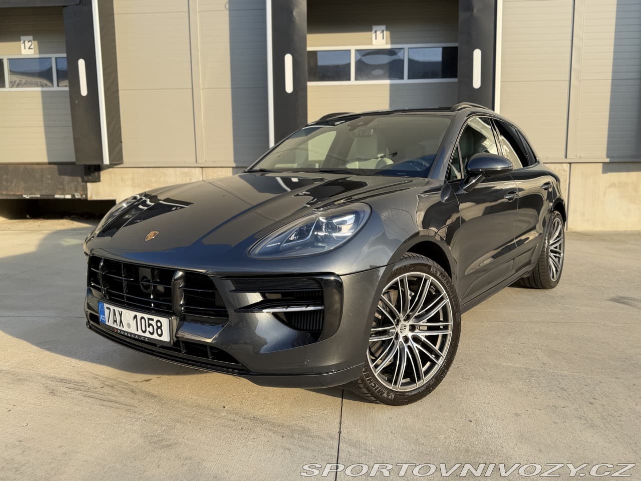 2019 Porsche MACAN