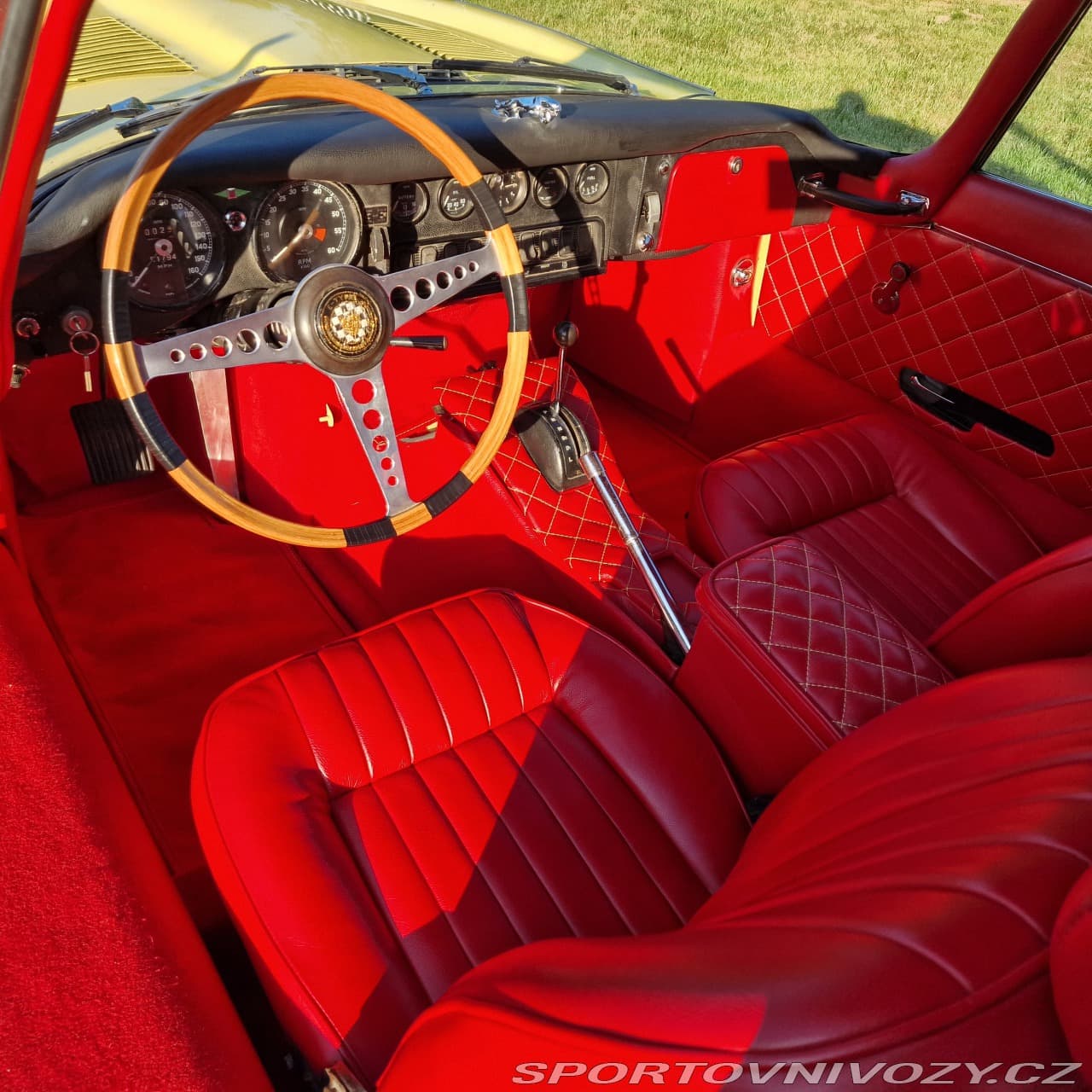 1968 Jaguar E-TYPE - 17