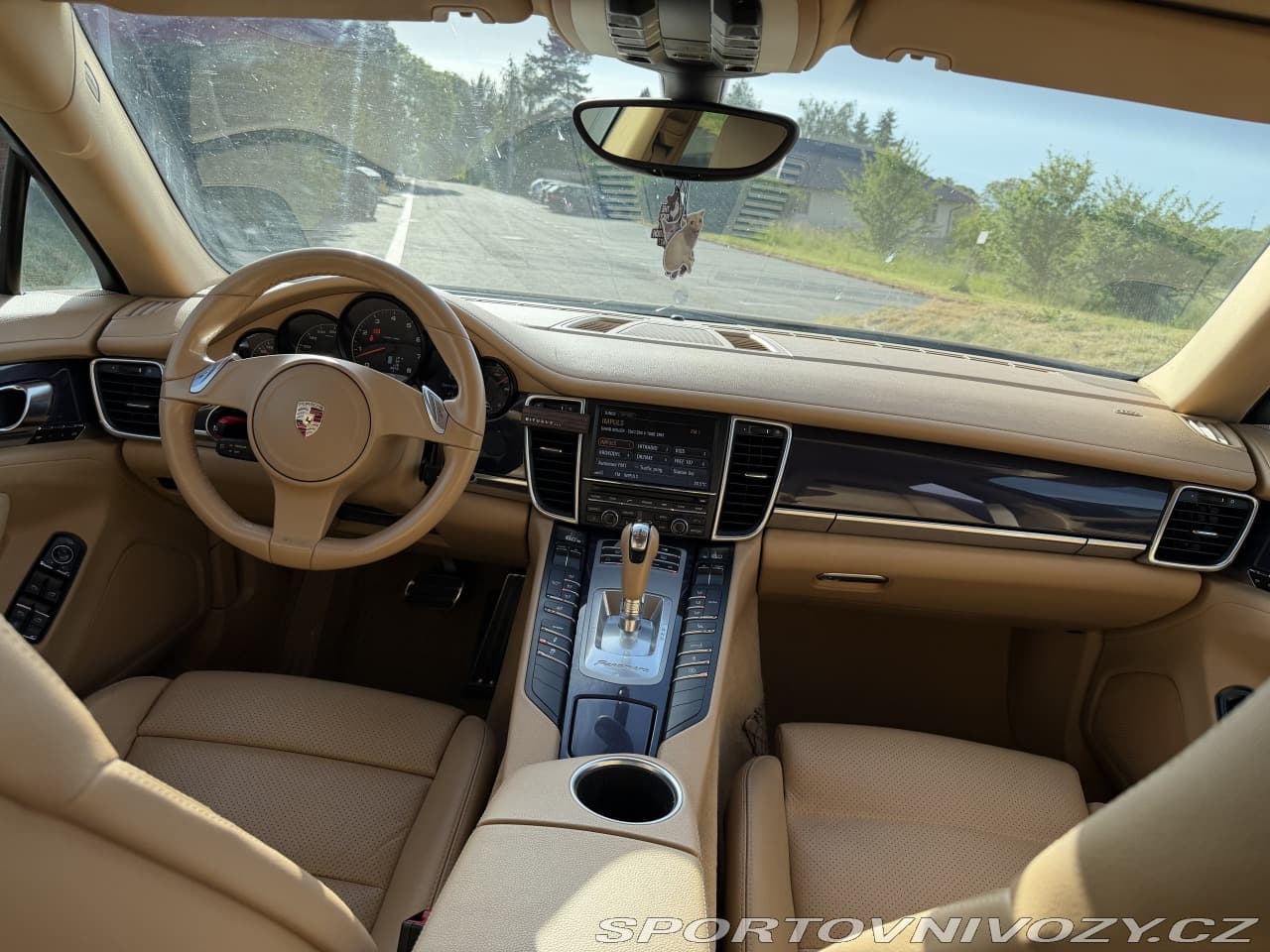 2011 Porsche PANAMERA - 11