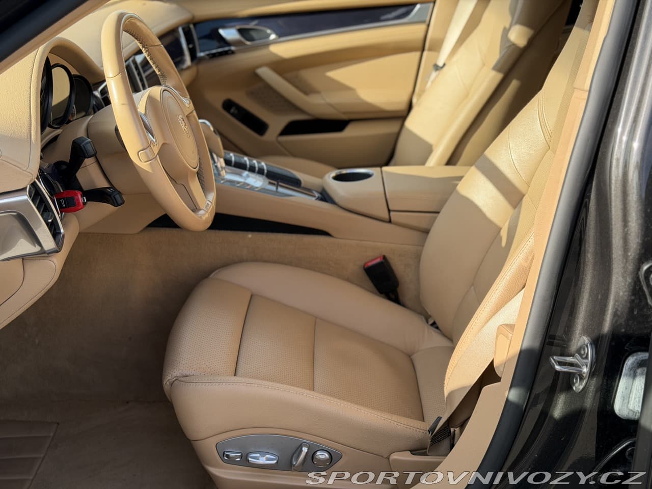 2011 Porsche PANAMERA - 6