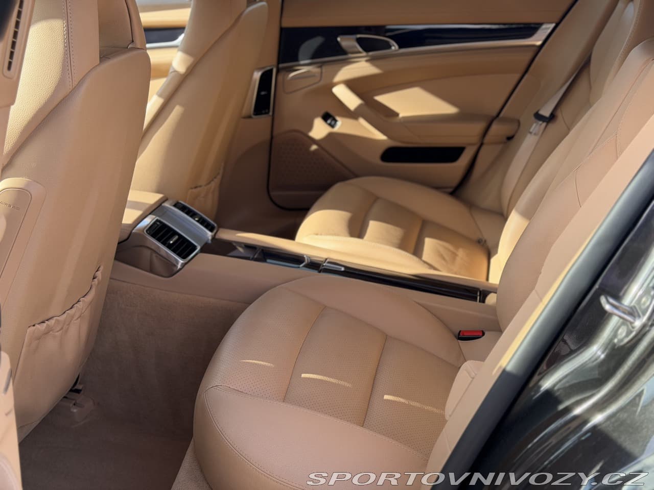 2011 Porsche PANAMERA - 8