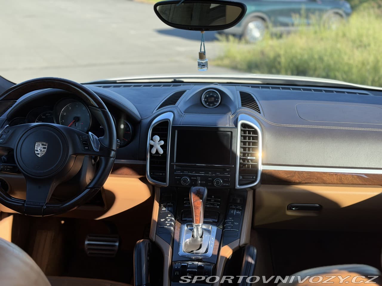 2012 Porsche CAYENNE - 10