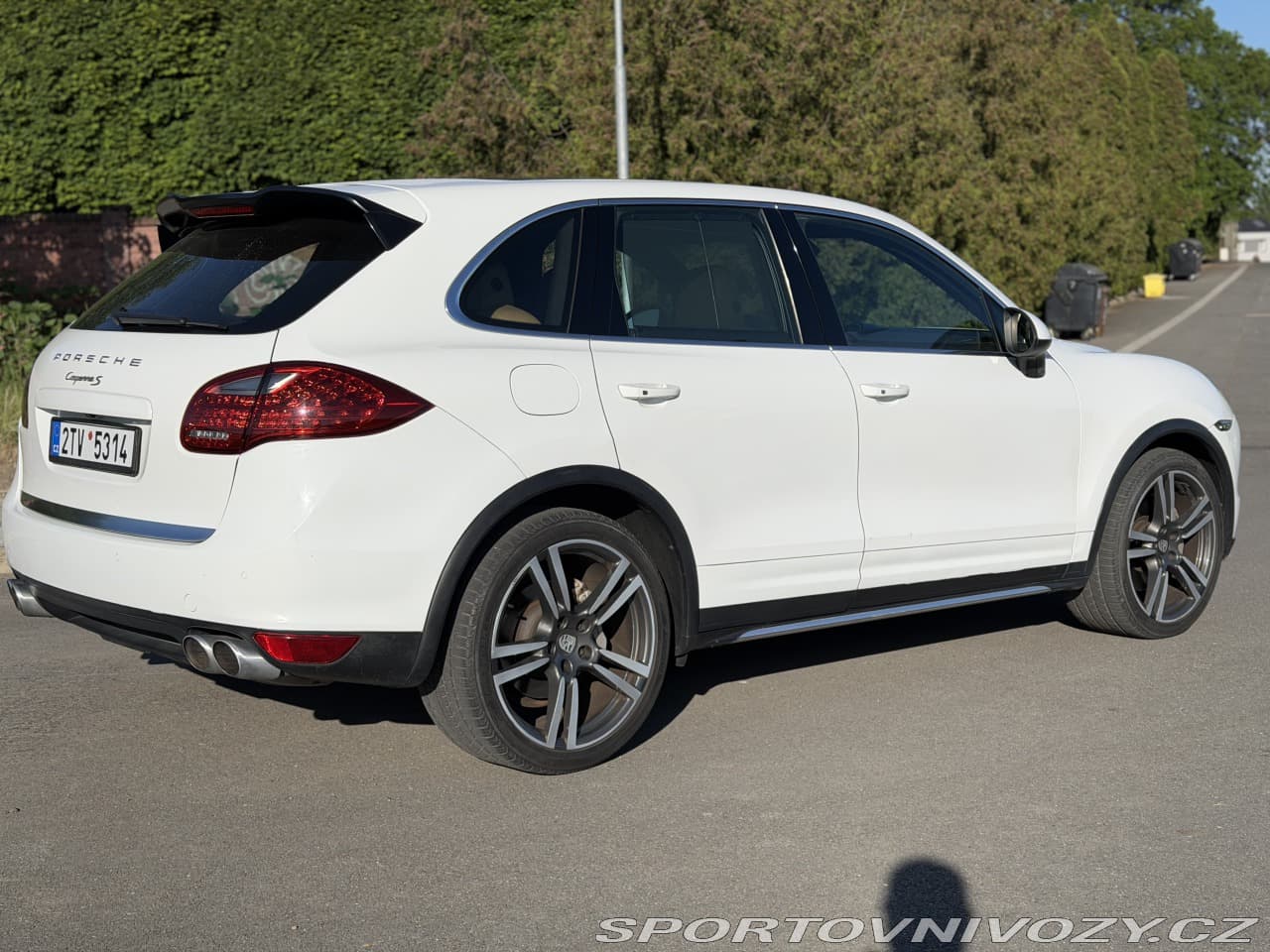 2012 Porsche CAYENNE - 3
