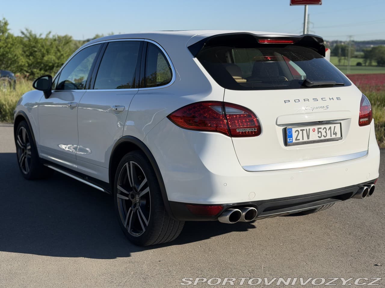 2012 Porsche CAYENNE - 5