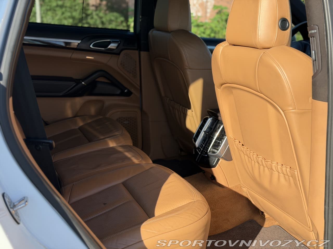 2012 Porsche CAYENNE - 9