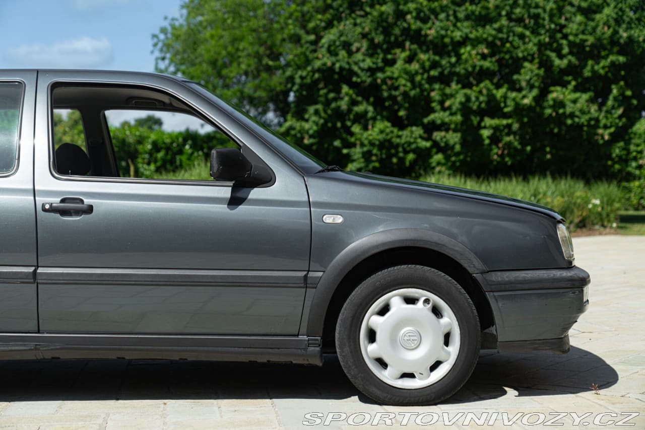1997 Volkswagen GOLF - 9