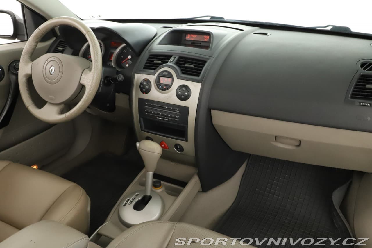 2005 Renault MEGANE - 8