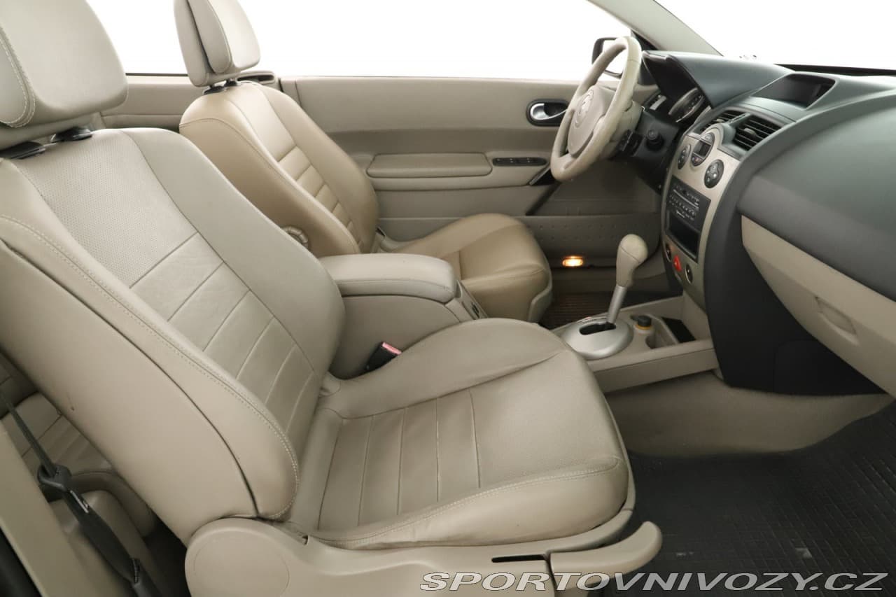 2005 Renault MEGANE - 9