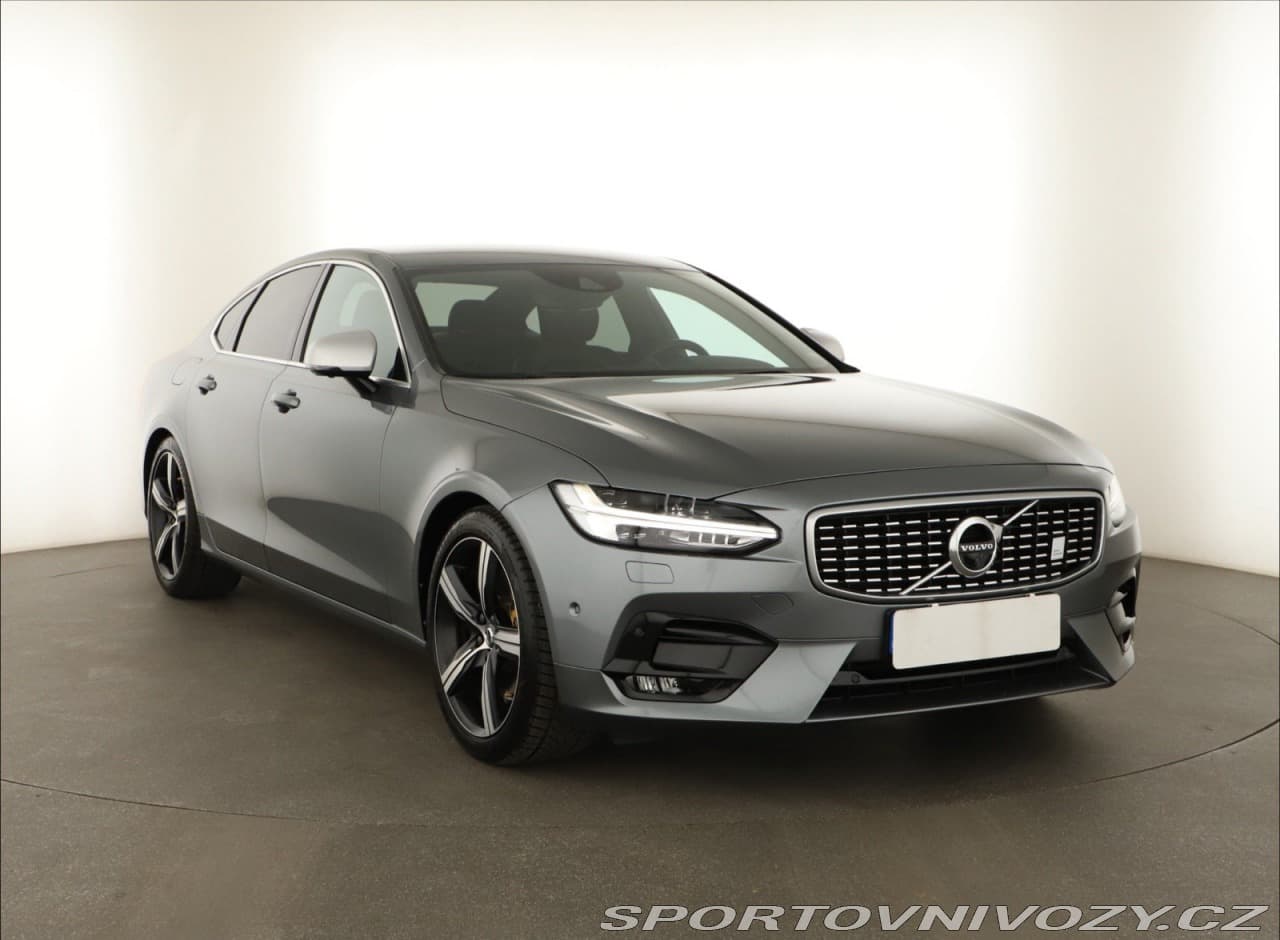 2017 Volvo S90