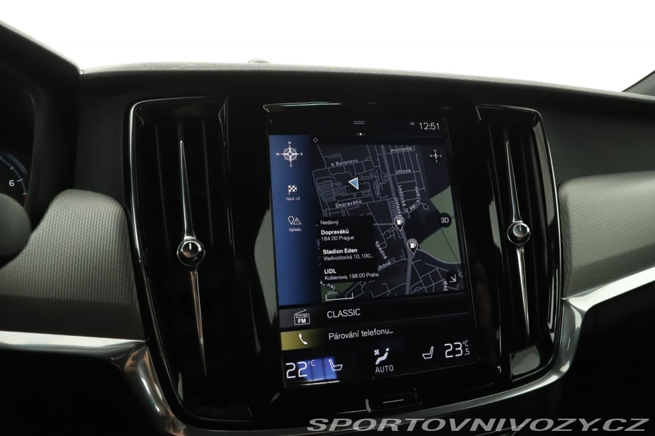 2017 Volvo S90 - 13