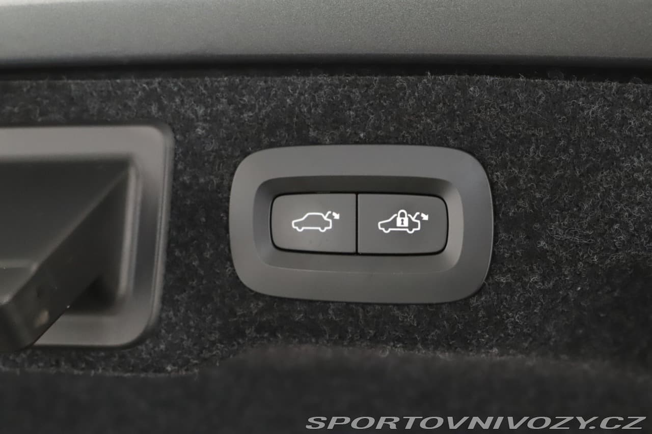 2017 Volvo S90 - 19
