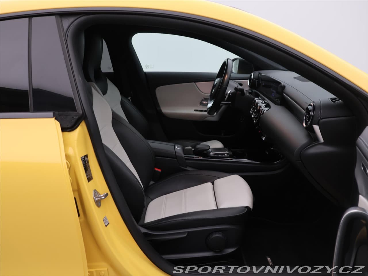 2021 Mercedes-Benz CLA - 12