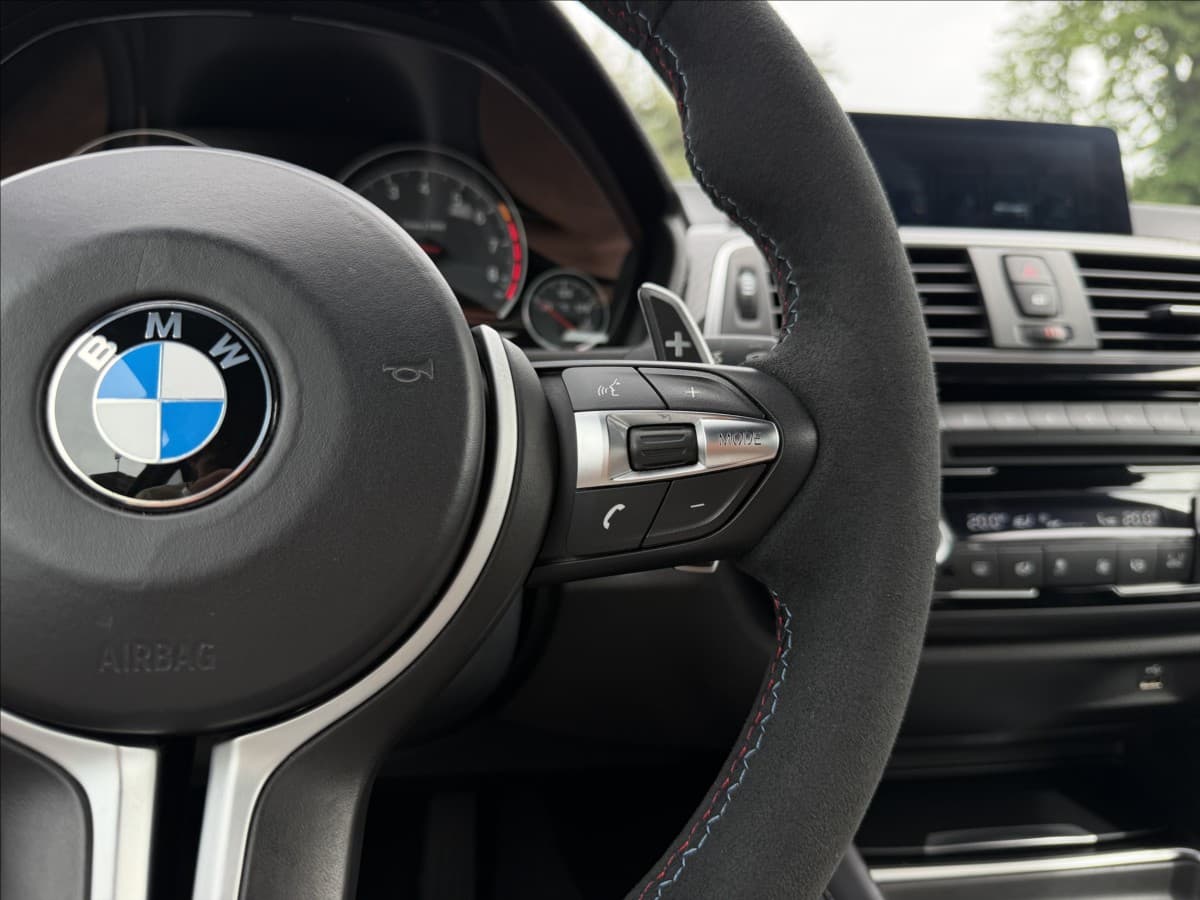 2017 BMW M4 - 13