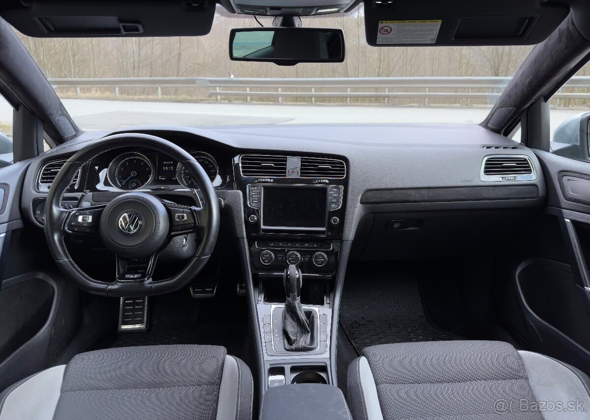 2015 Volkswagen GOLF