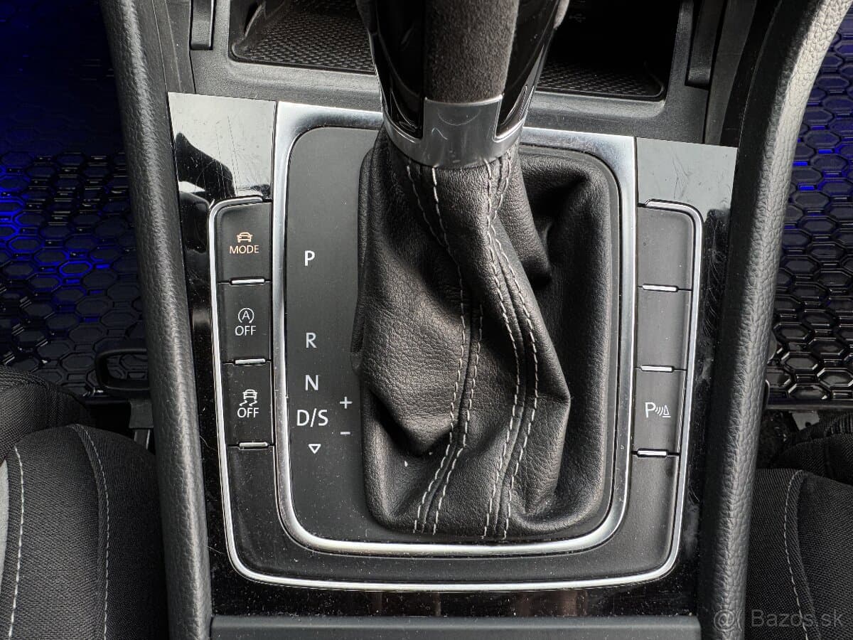 2015 Volkswagen GOLF - 8