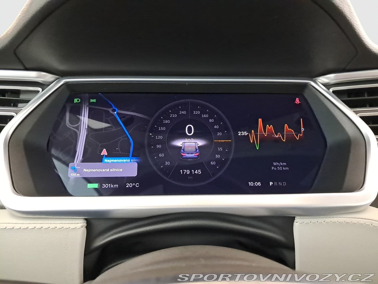 2014 Tesla MODEL S - 11