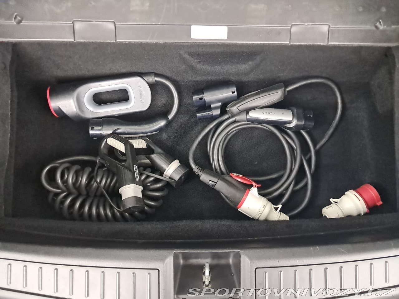 2014 Tesla MODEL S - 17