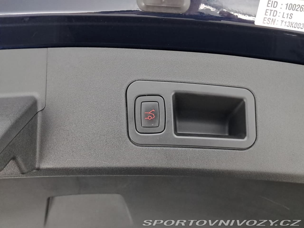 2014 Tesla MODEL S - 18