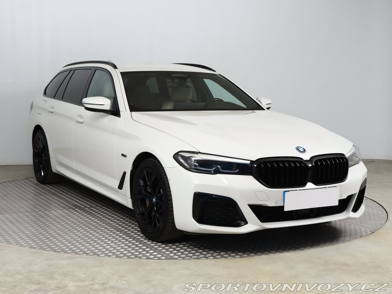 2022 BMW 5-SERIES