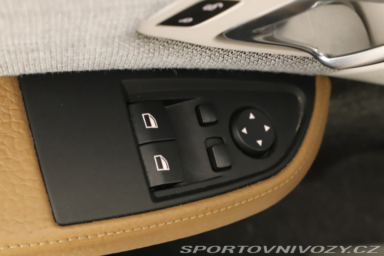2014 BMW i3 - 16