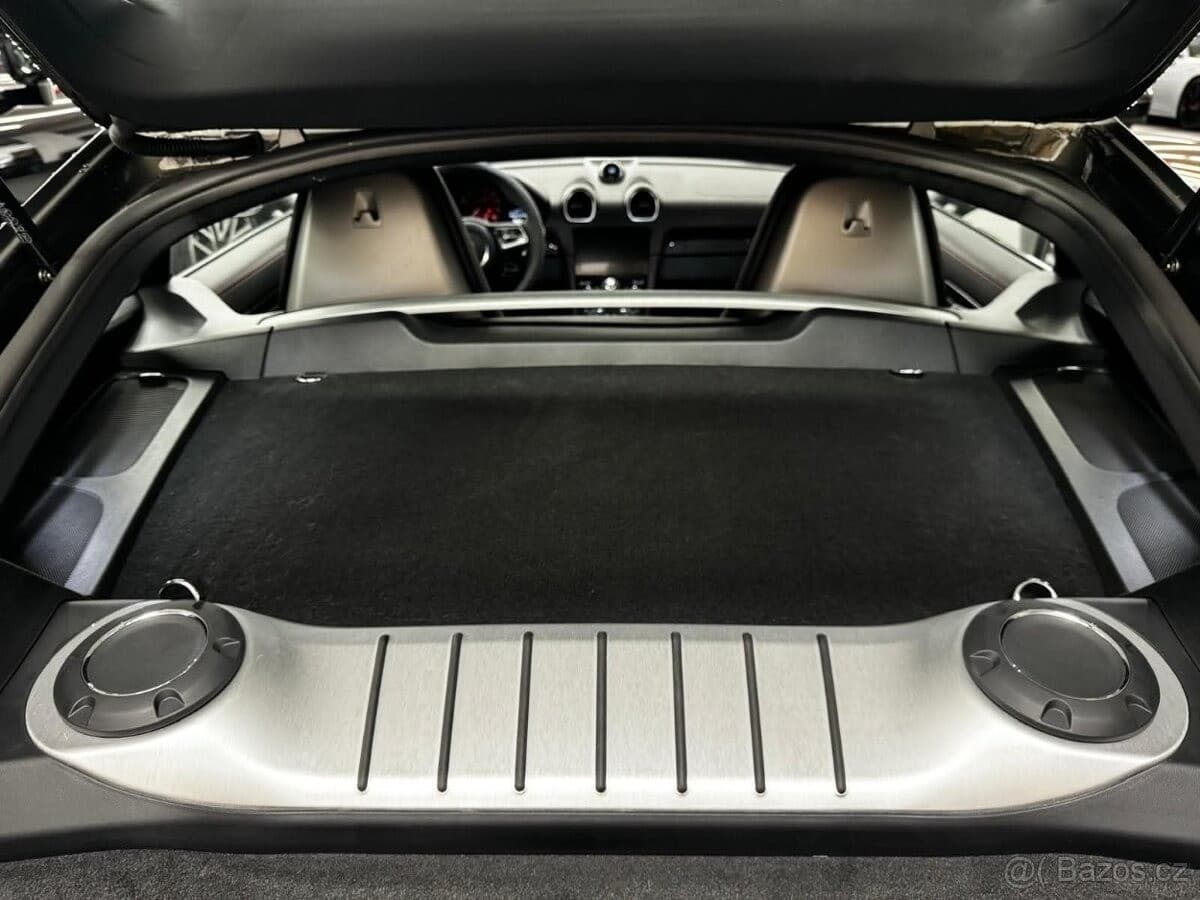 2024 Porsche 718 - 11