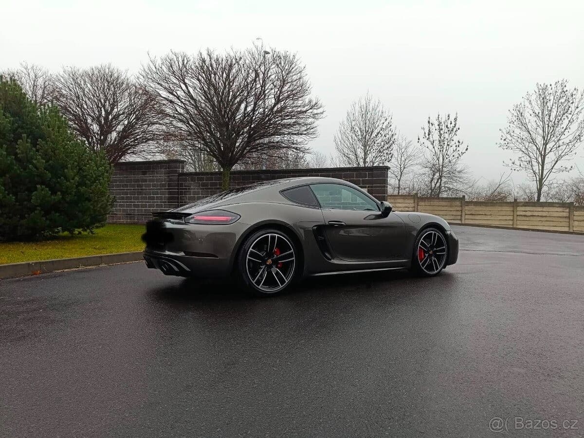 2024 Porsche 718 - 5