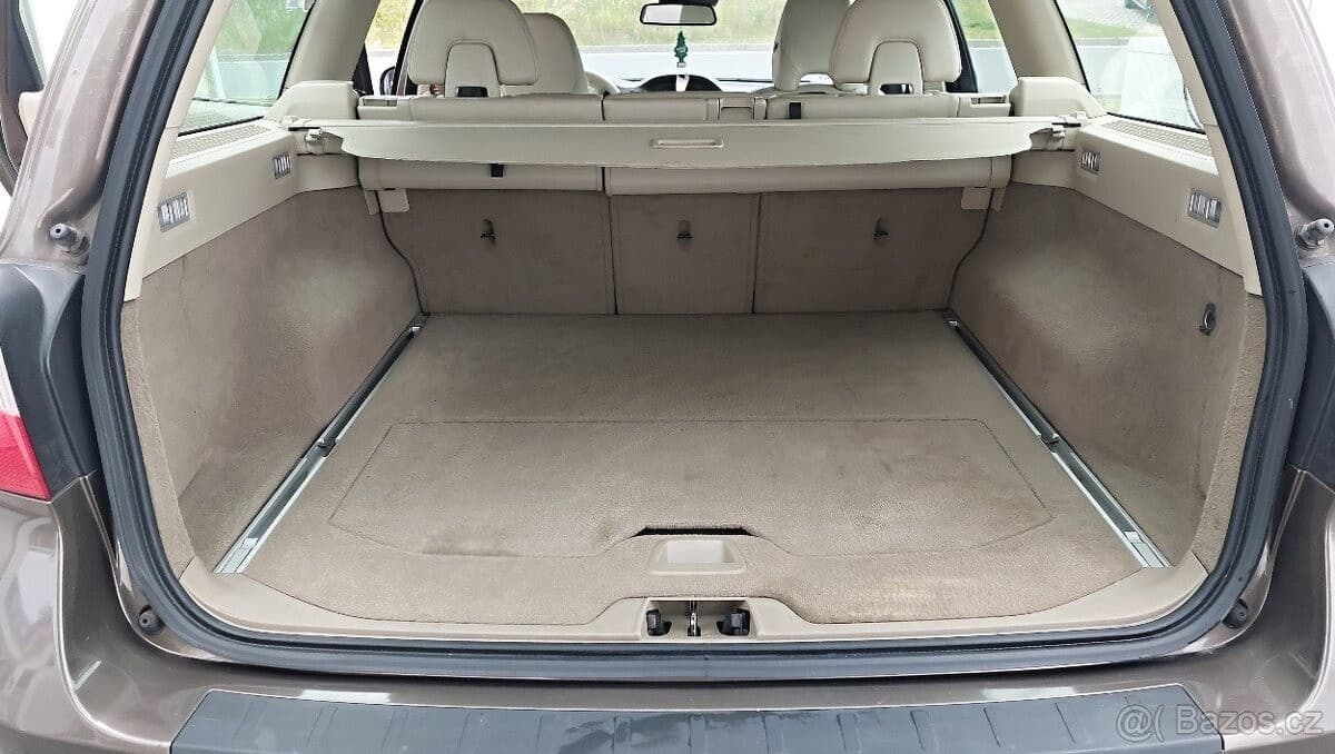 2013 Volvo V70 - 11