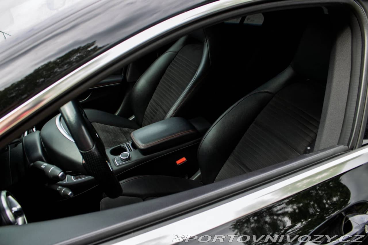2017 Mercedes-Benz CLA - 31