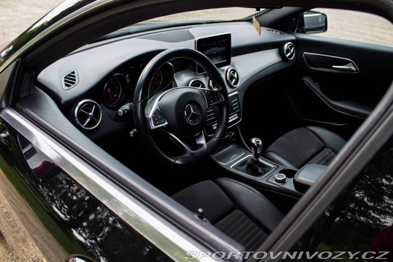 2017 Mercedes-Benz CLA - 37