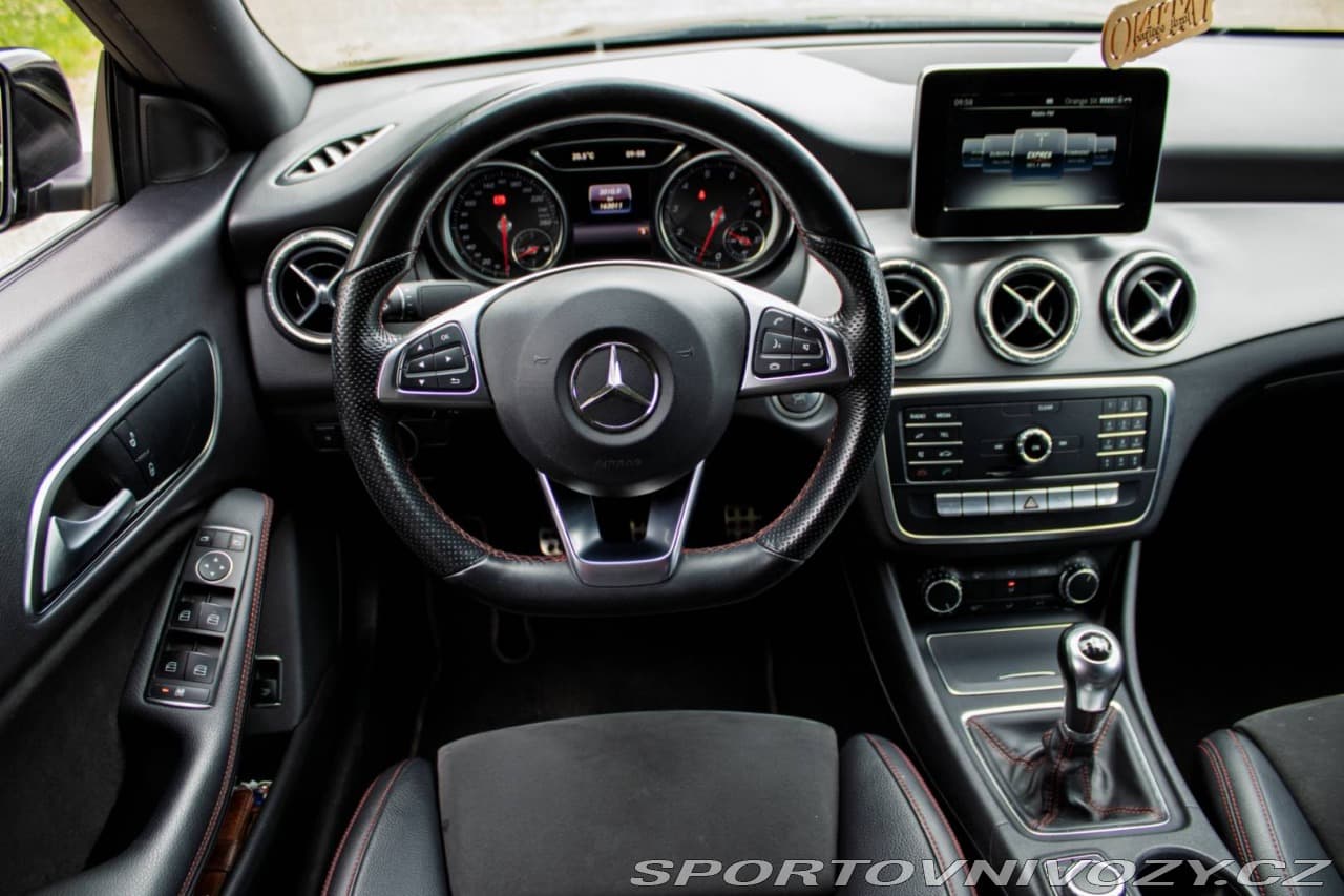 2017 Mercedes-Benz CLA - 40