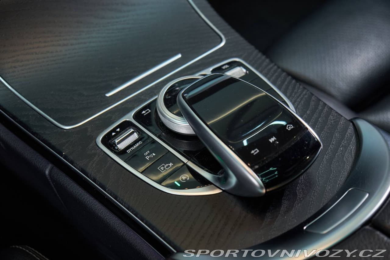 2019 Mercedes-Benz C-CLASS - 16