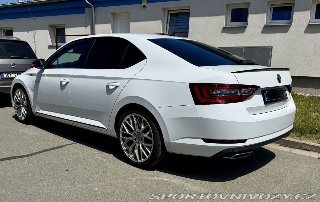 2017 Škoda SUPERB - 4