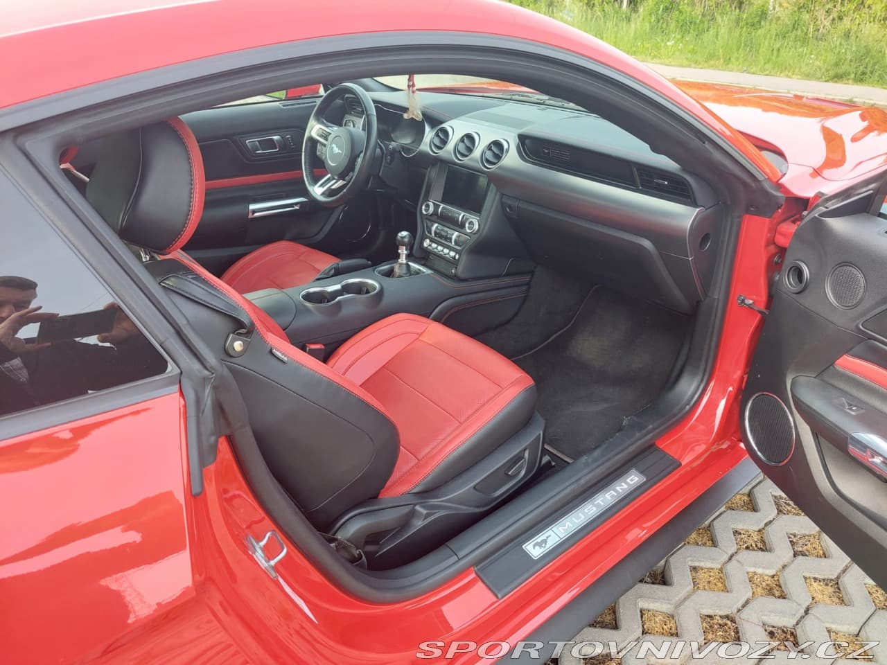 2020 Ford MUSTANG - 15