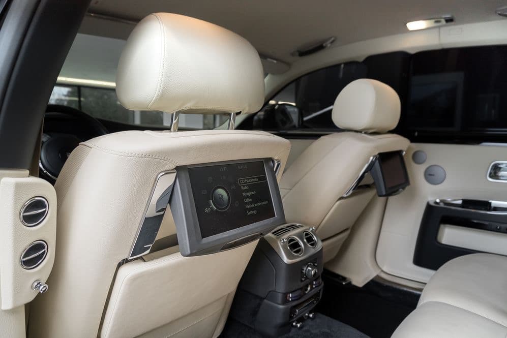 2011 Rolls-Royce GHOST - 15