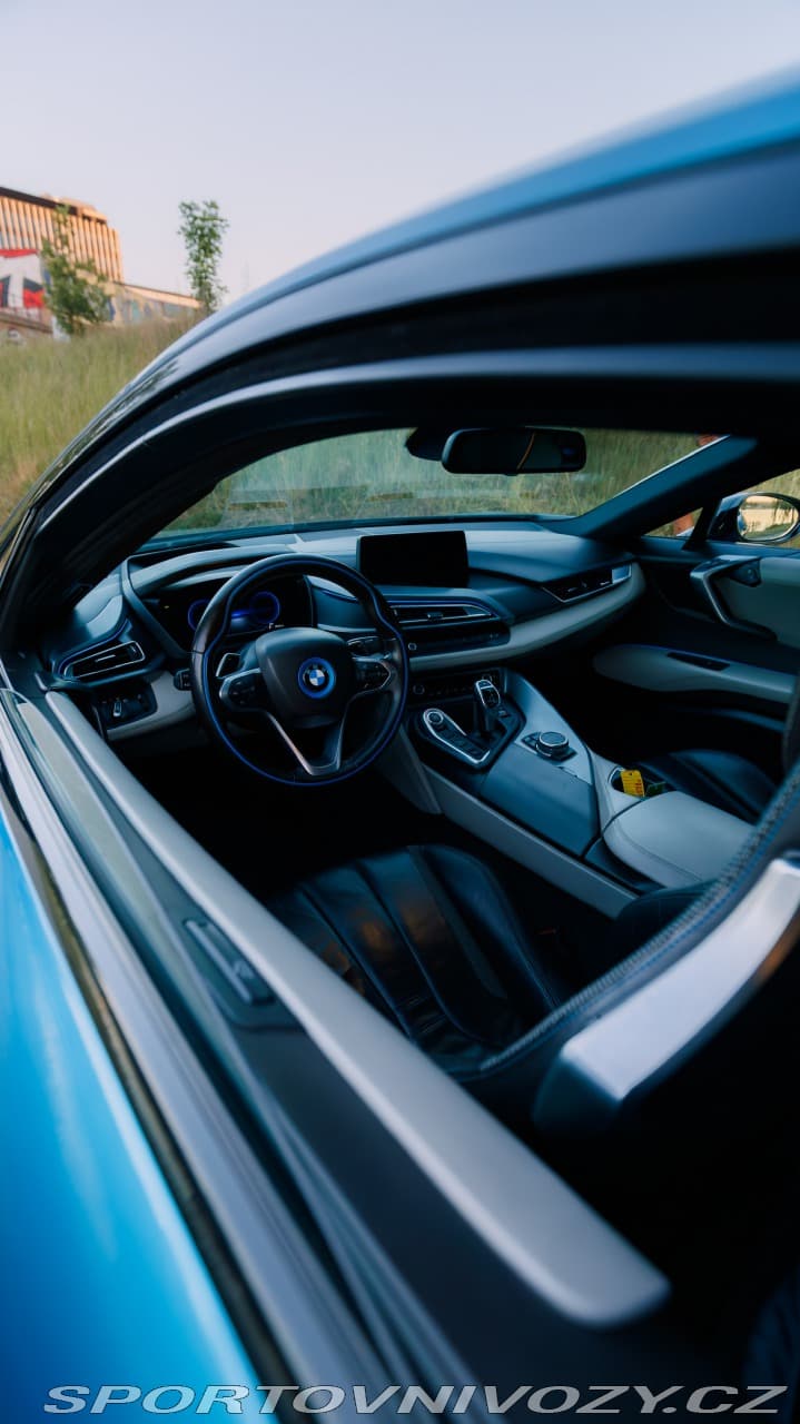 BMW i8 - 10