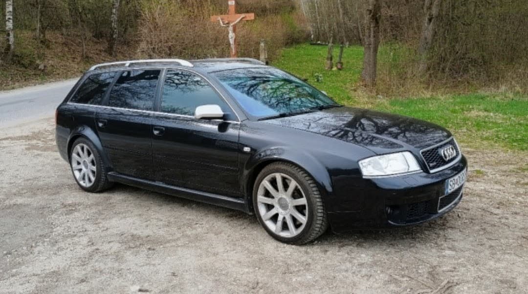 2002 Audi RS6 - 11