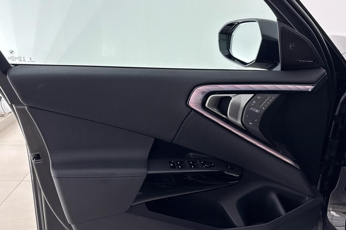 2025 BMW X3 - 46