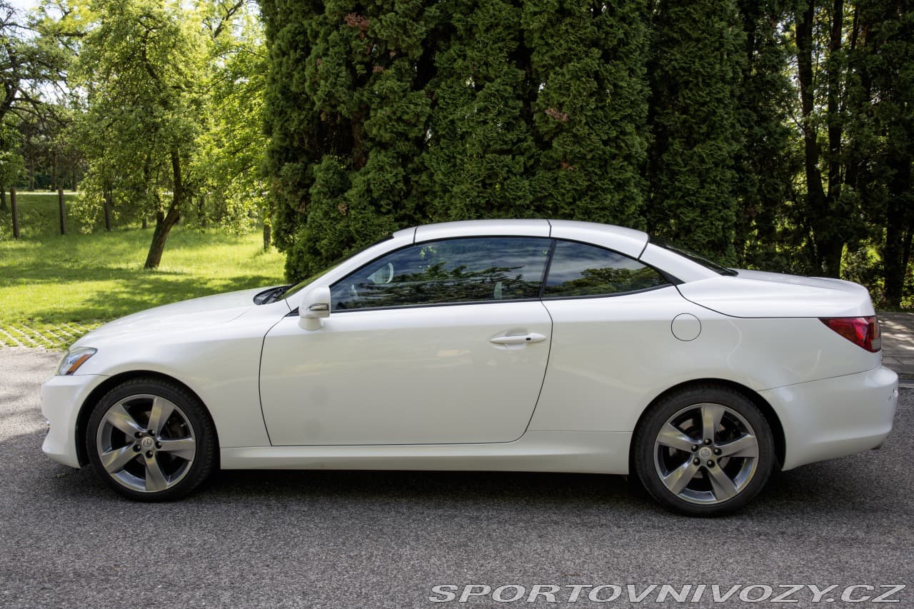 2009 Lexus IS - 13