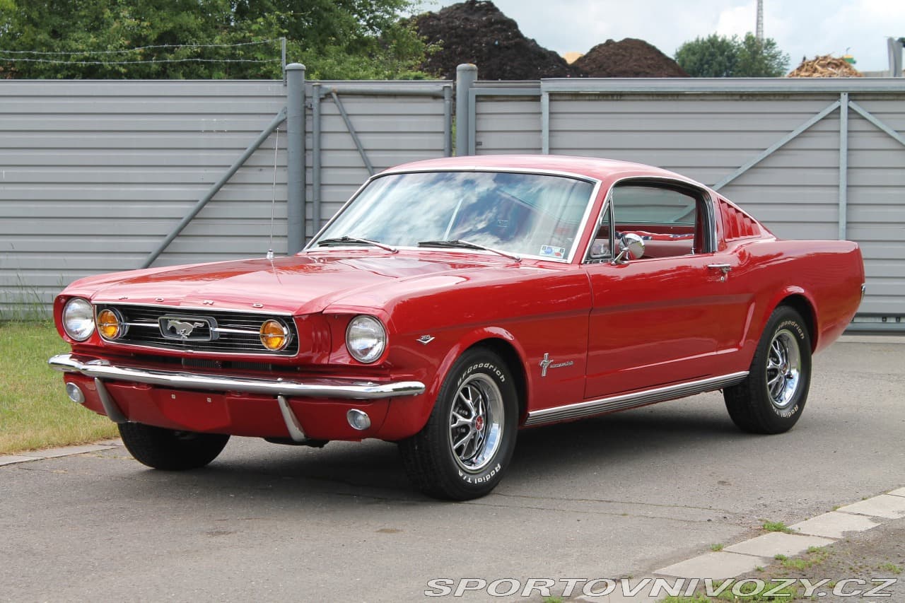 1966 Ford MUSTANG
