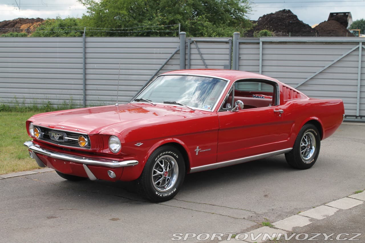 1966 Ford MUSTANG - 2